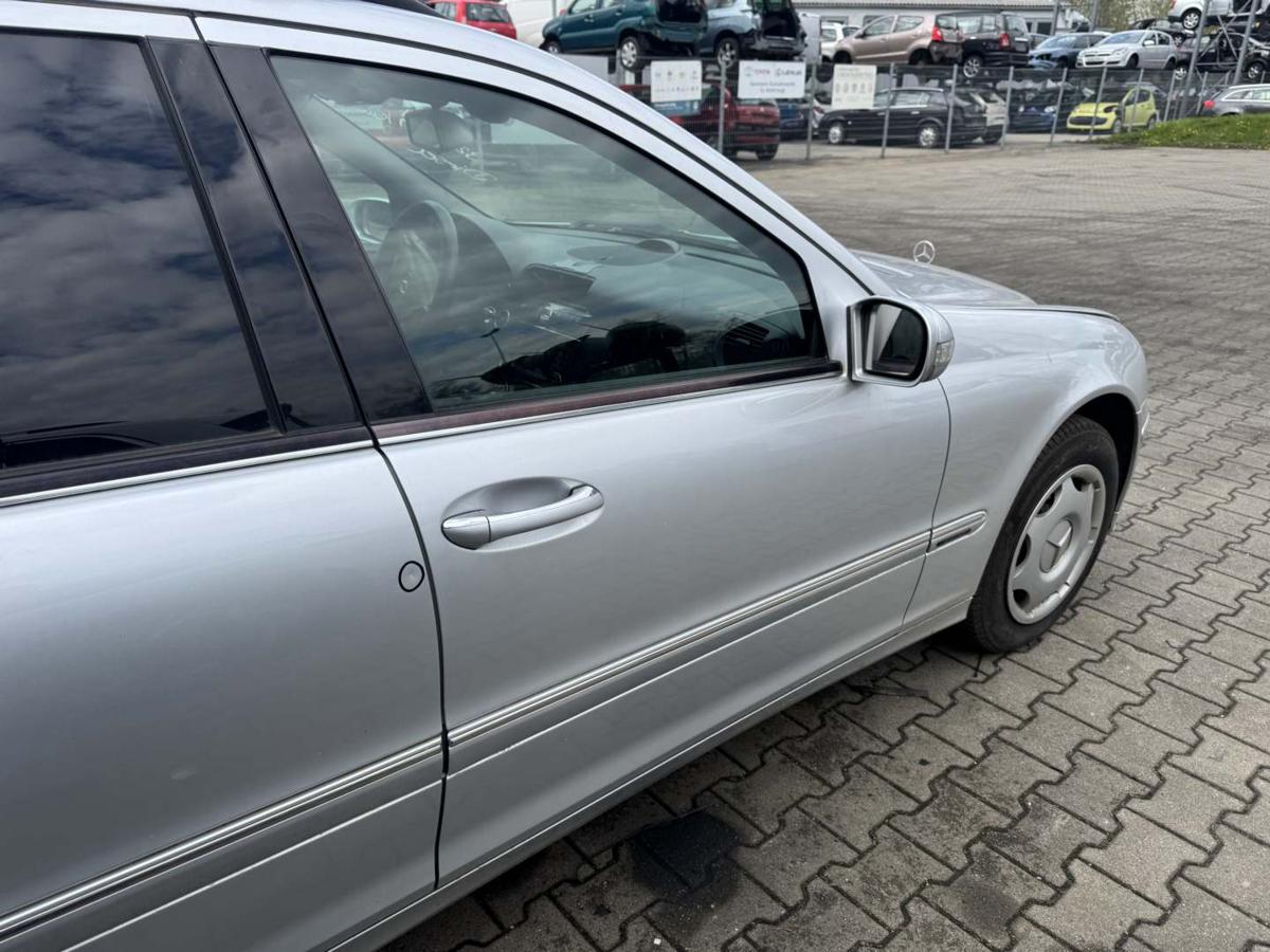 Mercedes C Klasse 203 original T&uuml;r vorn rechts 775 Iridiumsilbermetallic Rohbau Bj.2006